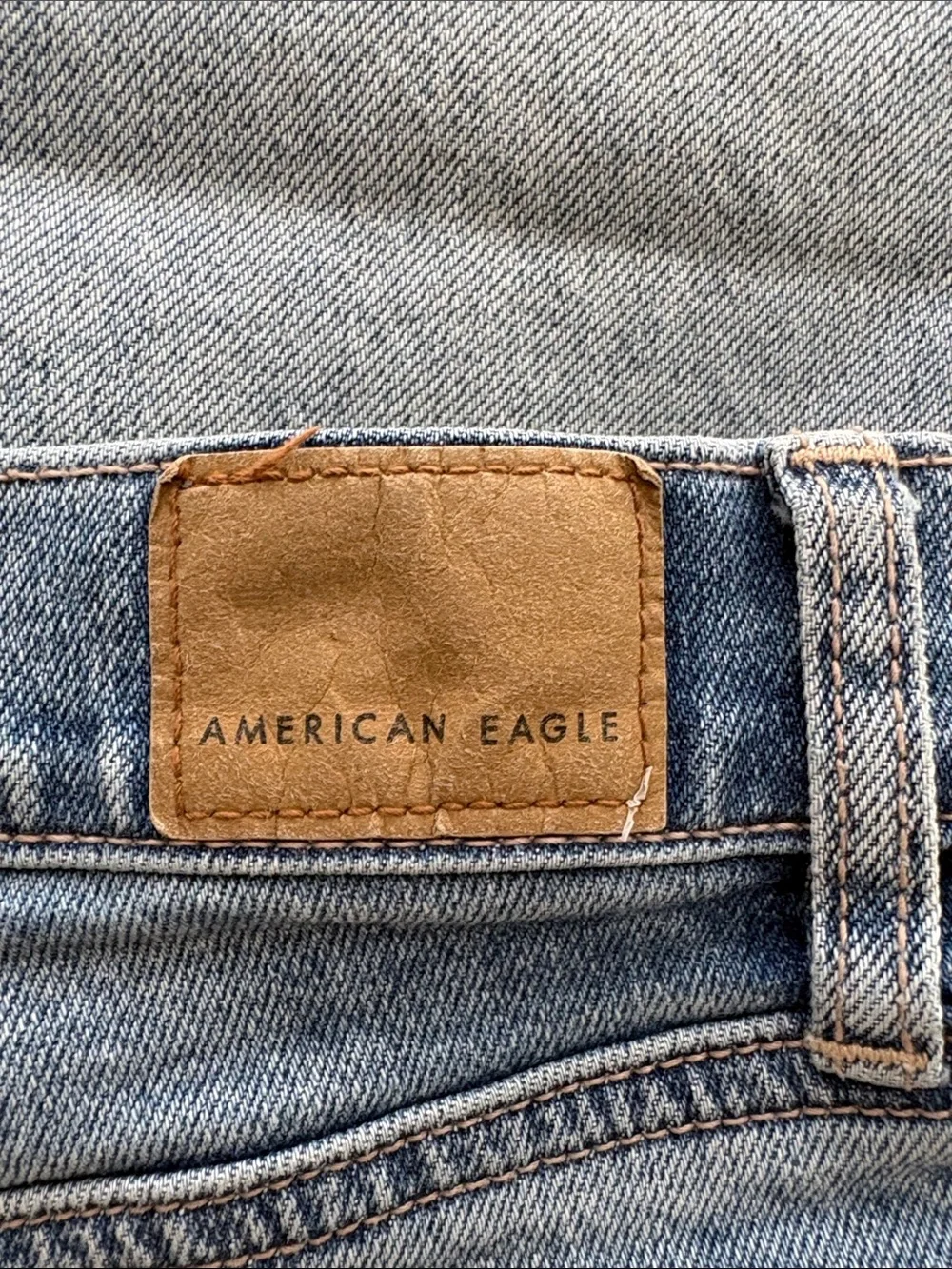 American Eagle Ex-Boyfriend Jeans Strigid Denim Size 12